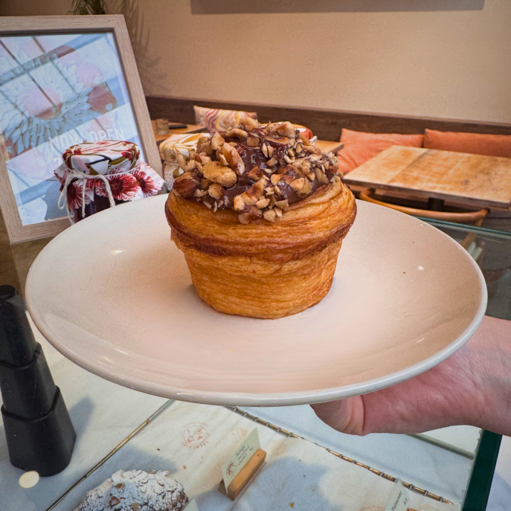How Cupcakes Delivered Sydney Services Keep Cakes Fresh in Transit