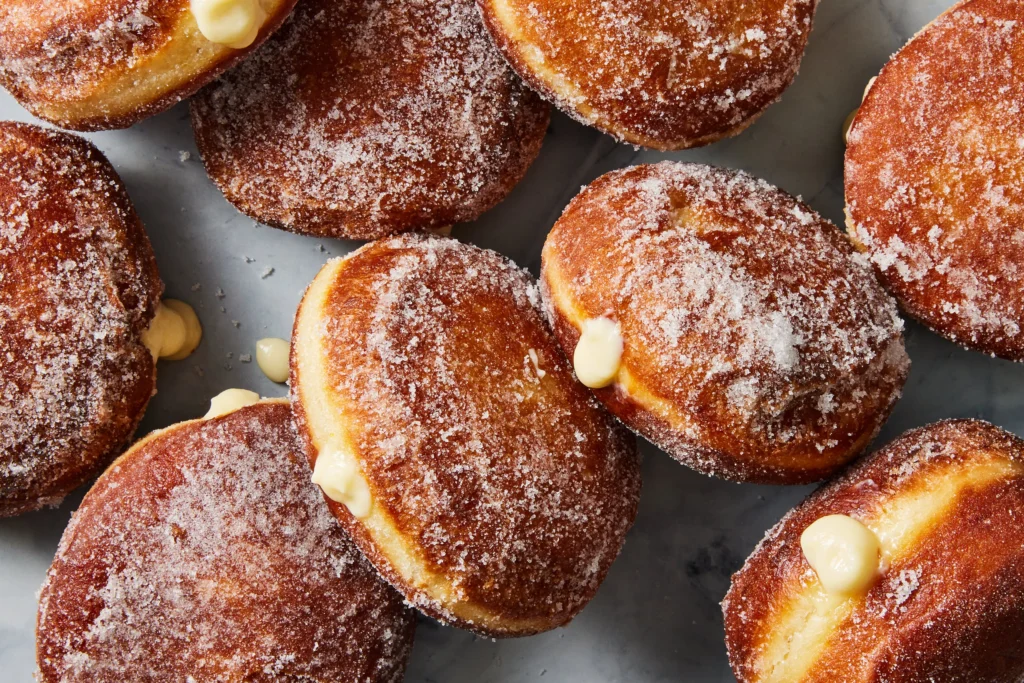 Is a Custard Filled Donut Best Served Fresh or Chilled?